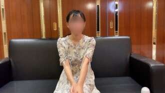 FC2-PPV-4742346 [不可转售] 与秘密美女的体内射精性爱视频。超过1小时40分钟的镜头，经过精心制作，可以射精、抽插和授精。
