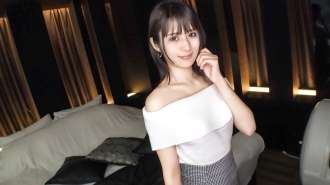 SIRO-5385 [A beautiful slender beauty with a beautiful collarbone that will take your heart racing][The erotic gap of a real underground idol][A blowjob service that takes it all the way to the back with her small mouth] Idols are played to live an abstin